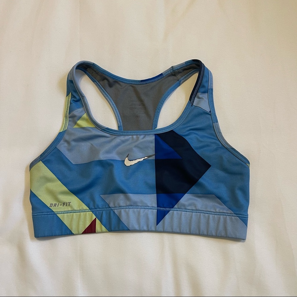 Nike dryfit sports bra